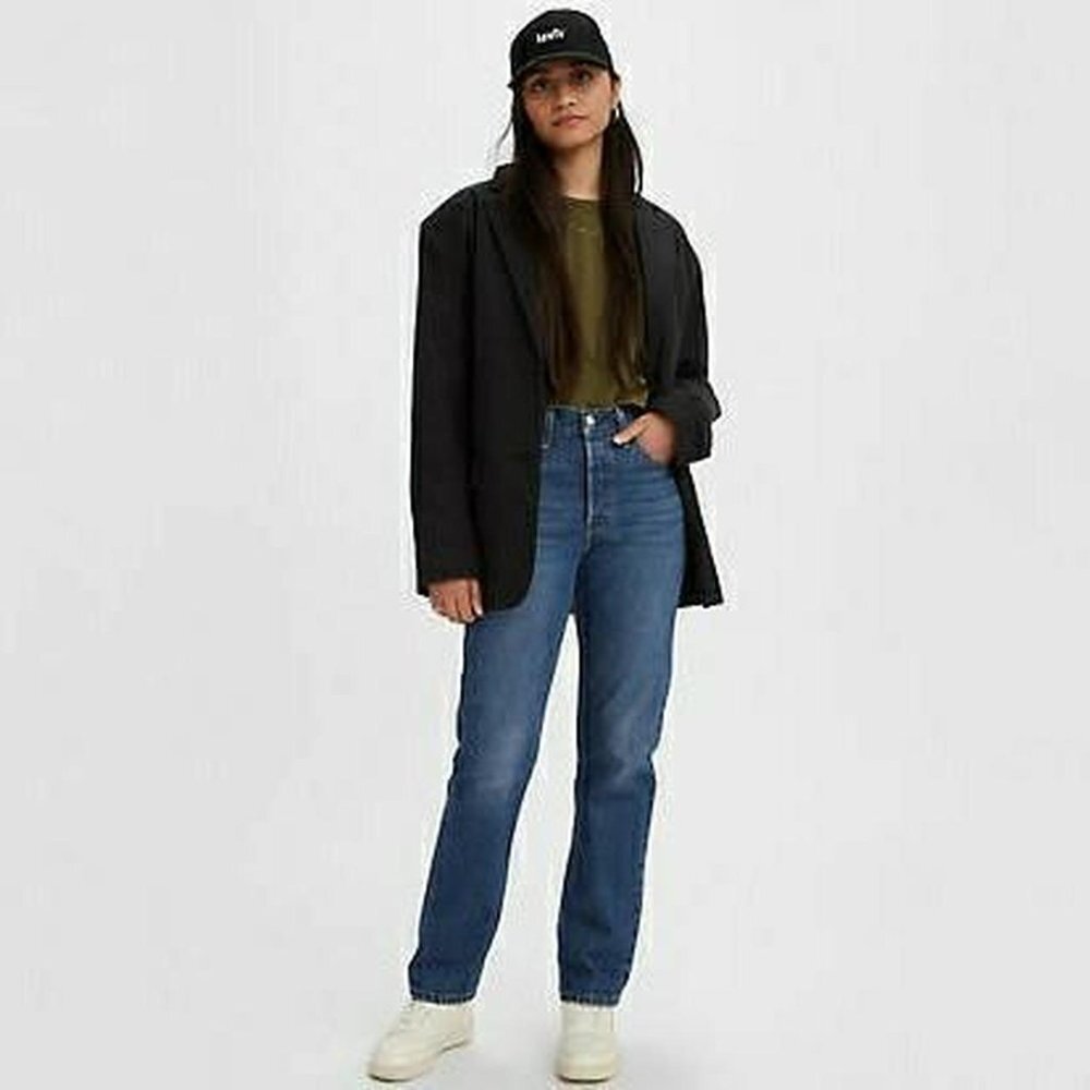Levi's 501 High Waisted Button Fly Jeans!!!